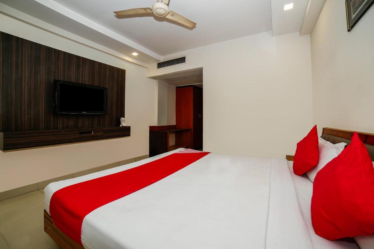 Hotel Shelter Gwalior Exterior photo