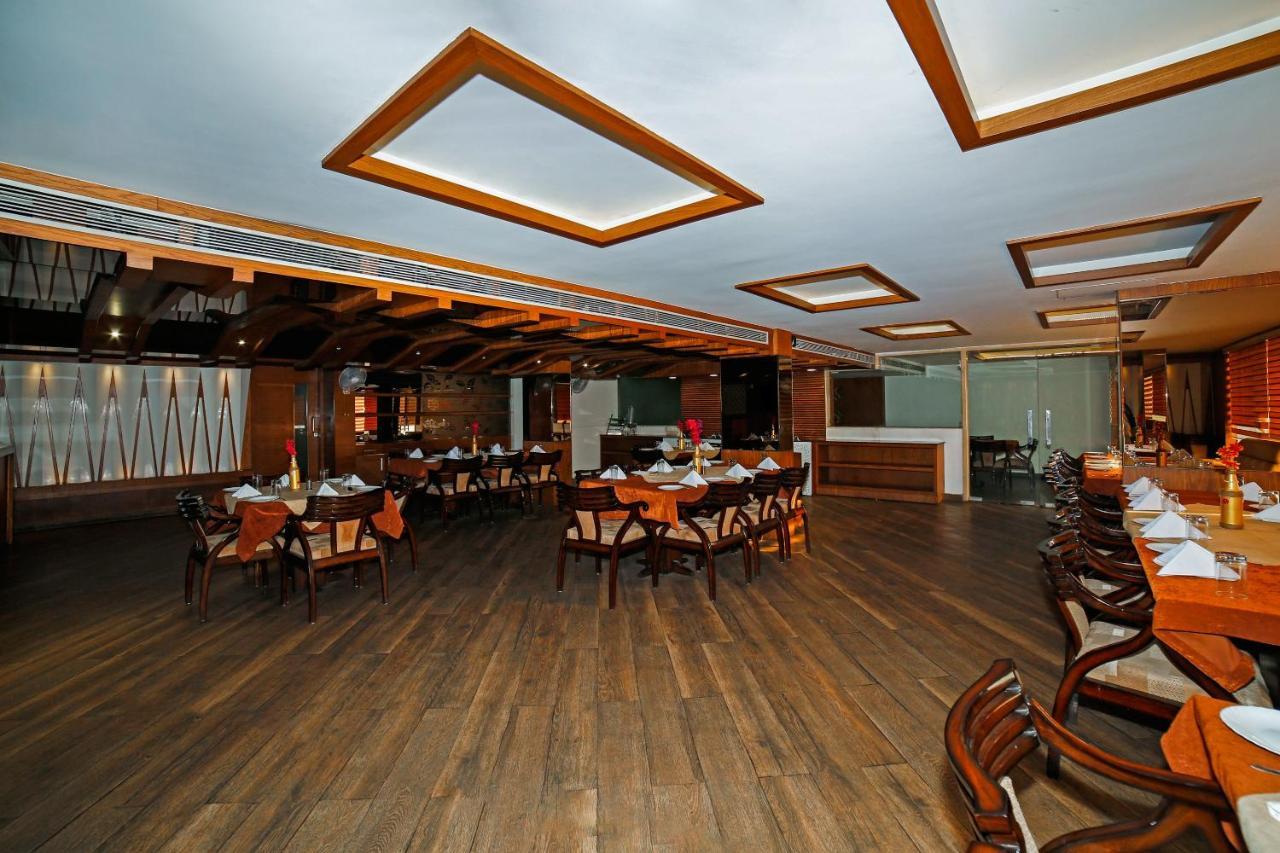 Hotel Shelter Gwalior Exterior photo