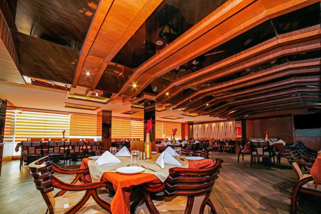 Hotel Shelter Gwalior Exterior photo