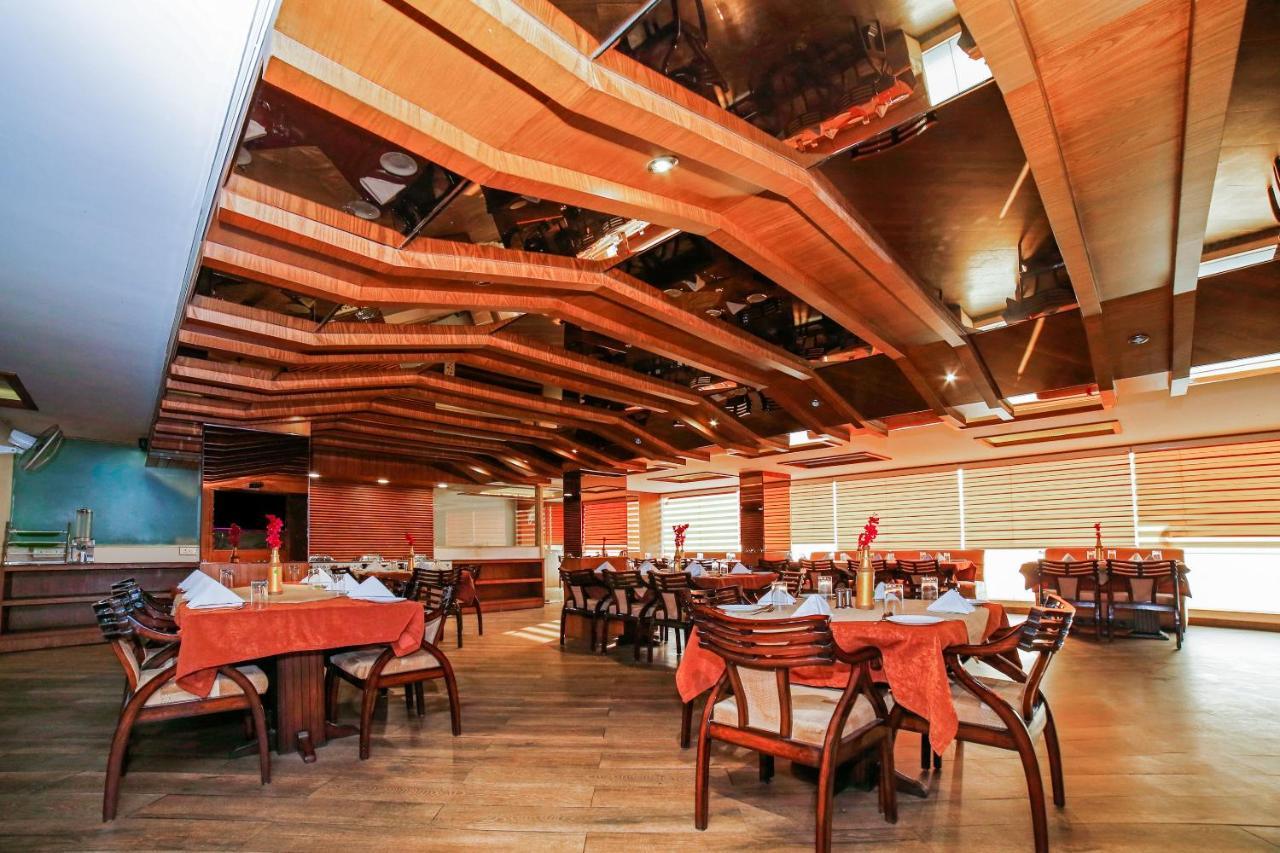 Hotel Shelter Gwalior Exterior photo