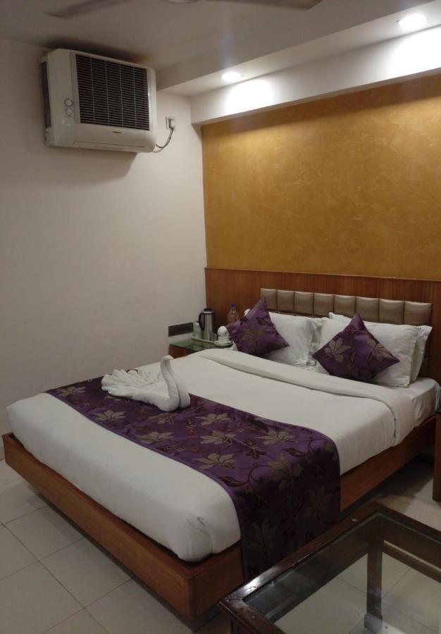 Hotel Shelter Gwalior Exterior photo