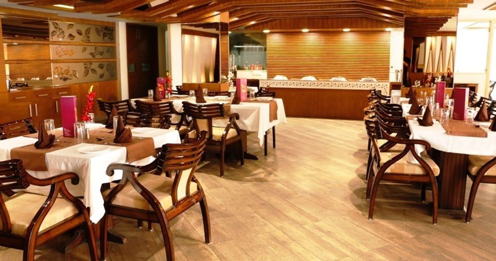 Hotel Shelter Gwalior Exterior photo